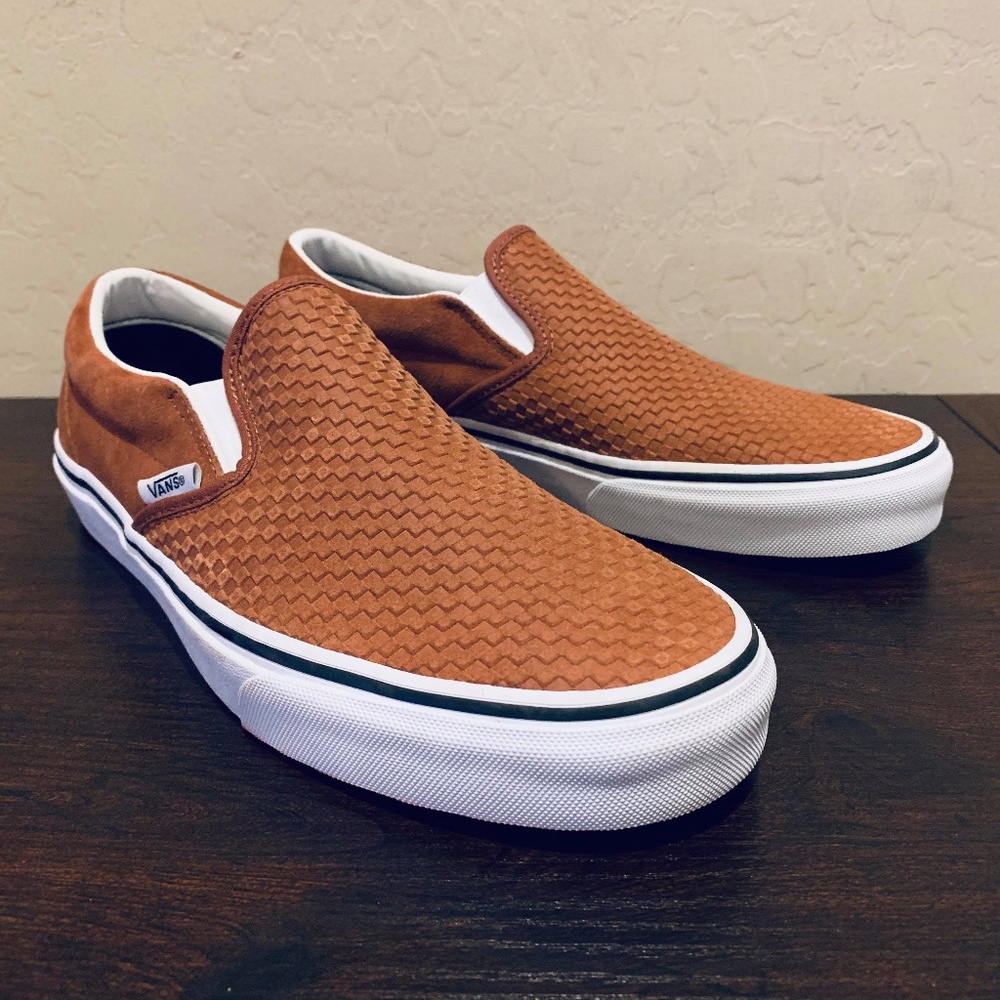 Vans Classic Slip-On Embossed Suede Skate Sequoia - Picture 1 of 8